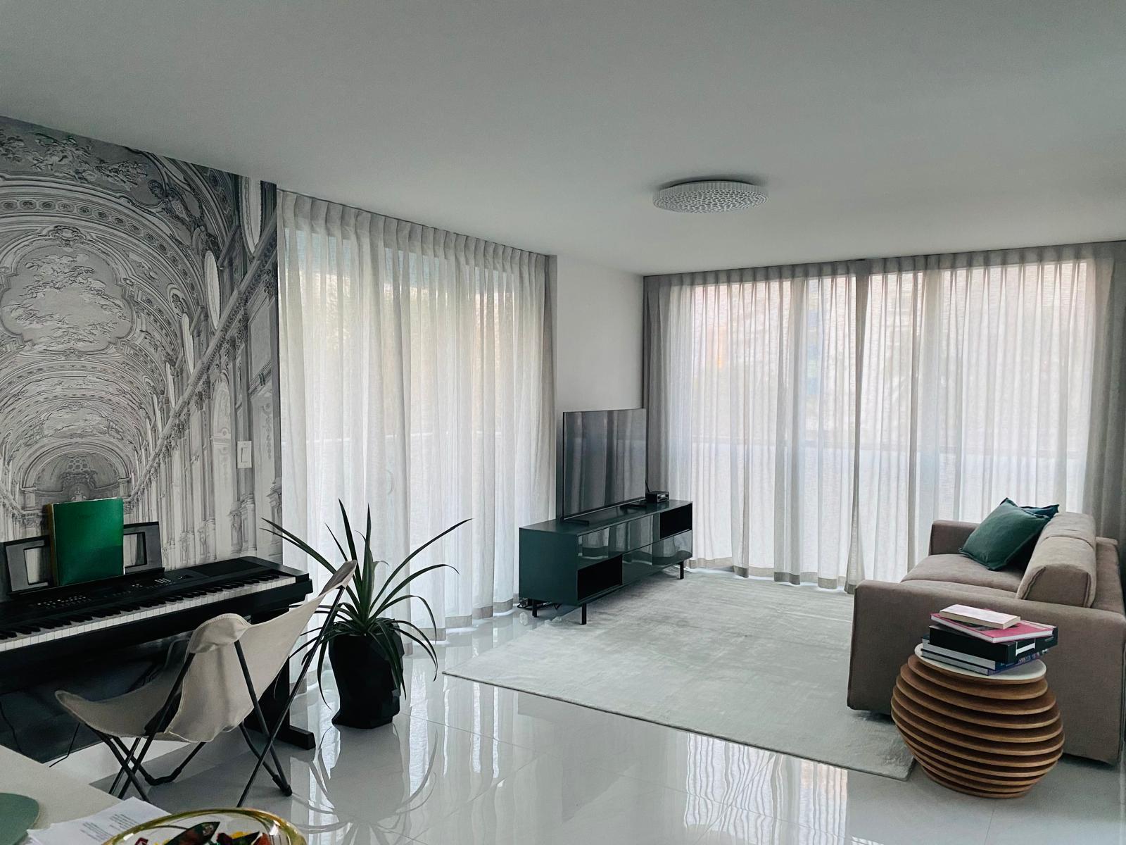 THE PALMS CONDO - Residential