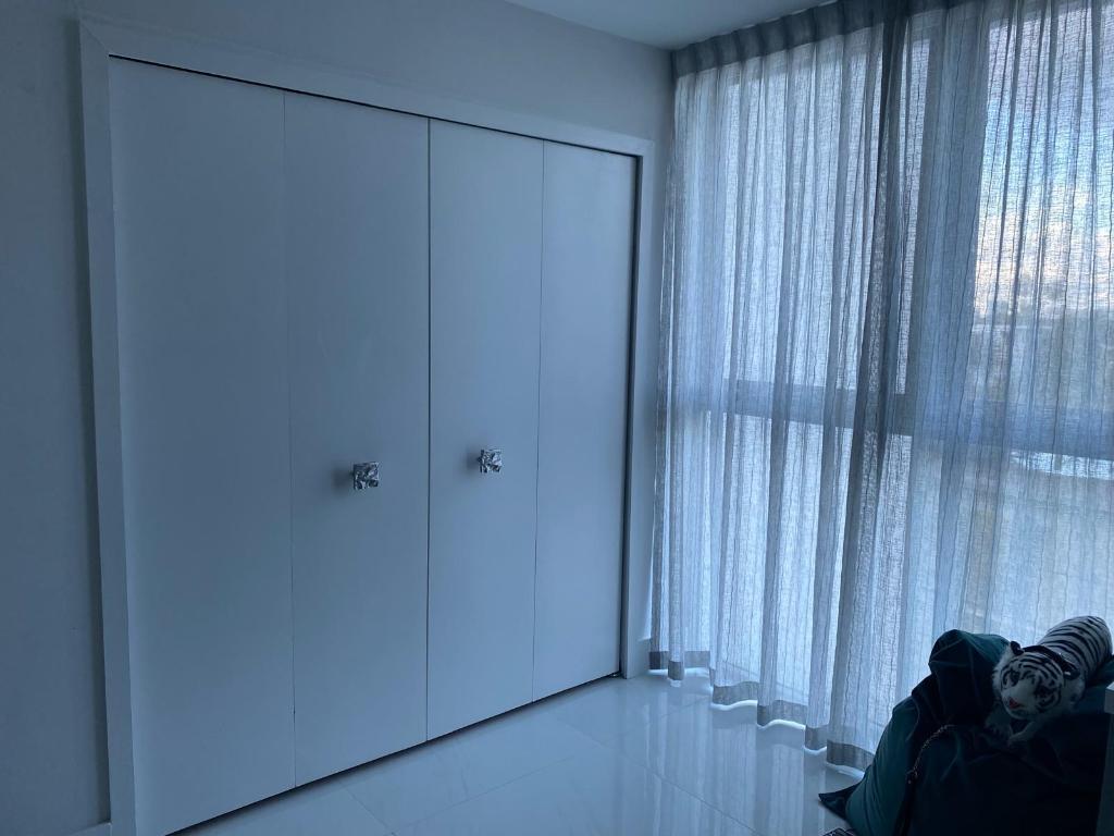 THE PALMS CONDO - Residential