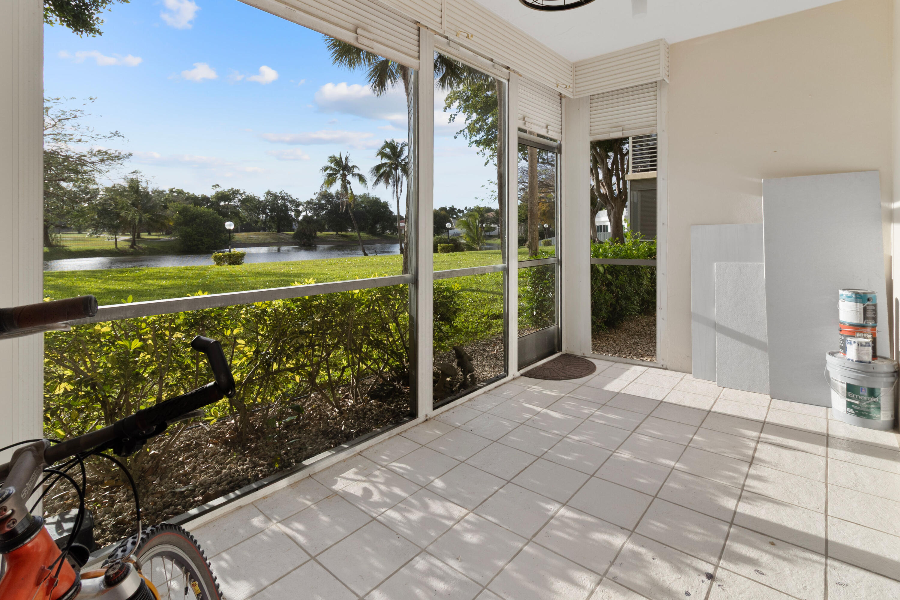 NO 117 PALM-AIRE COUNTRY CLUB - Residential