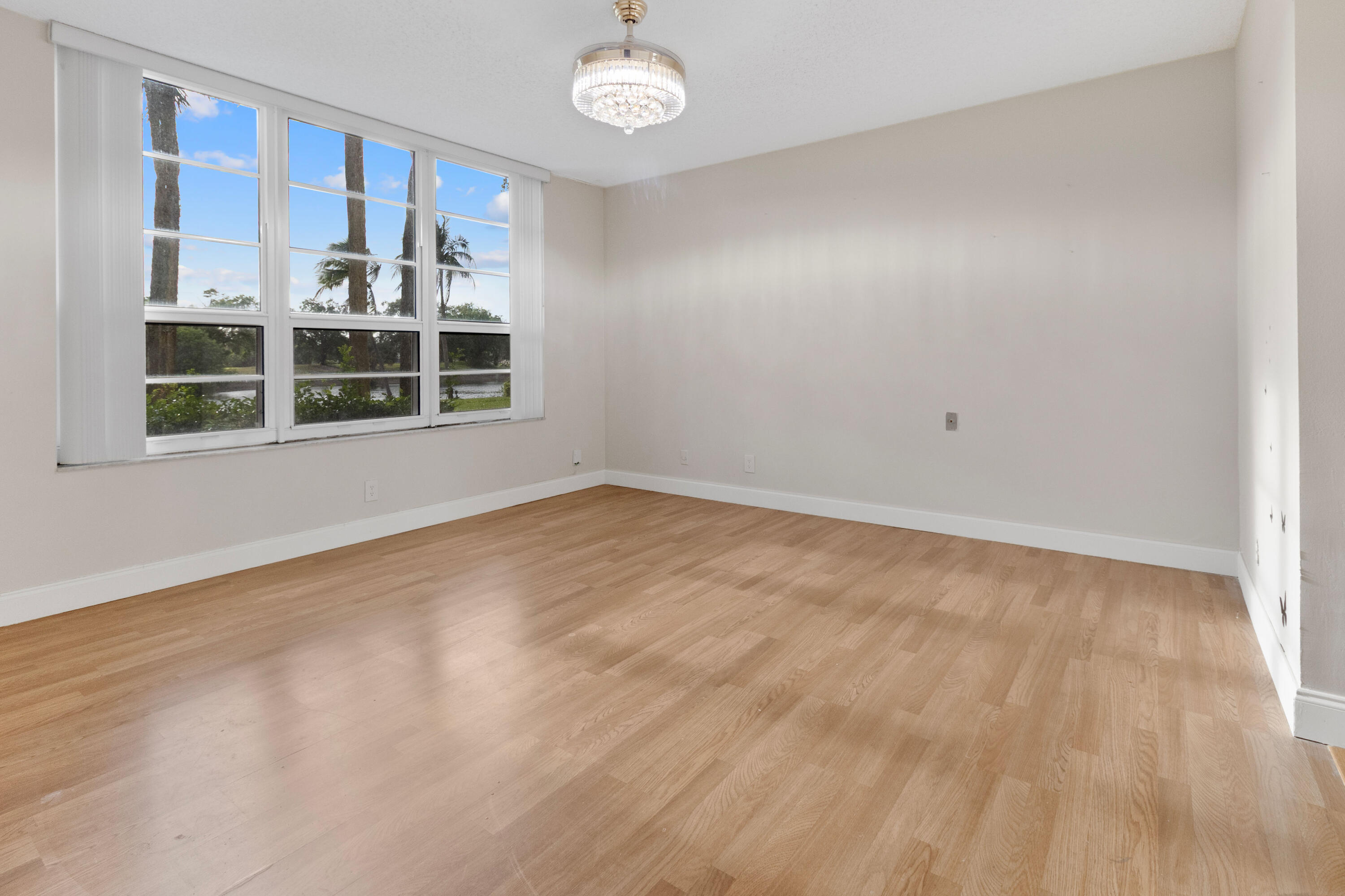 NO 117 PALM-AIRE COUNTRY CLUB - Residential