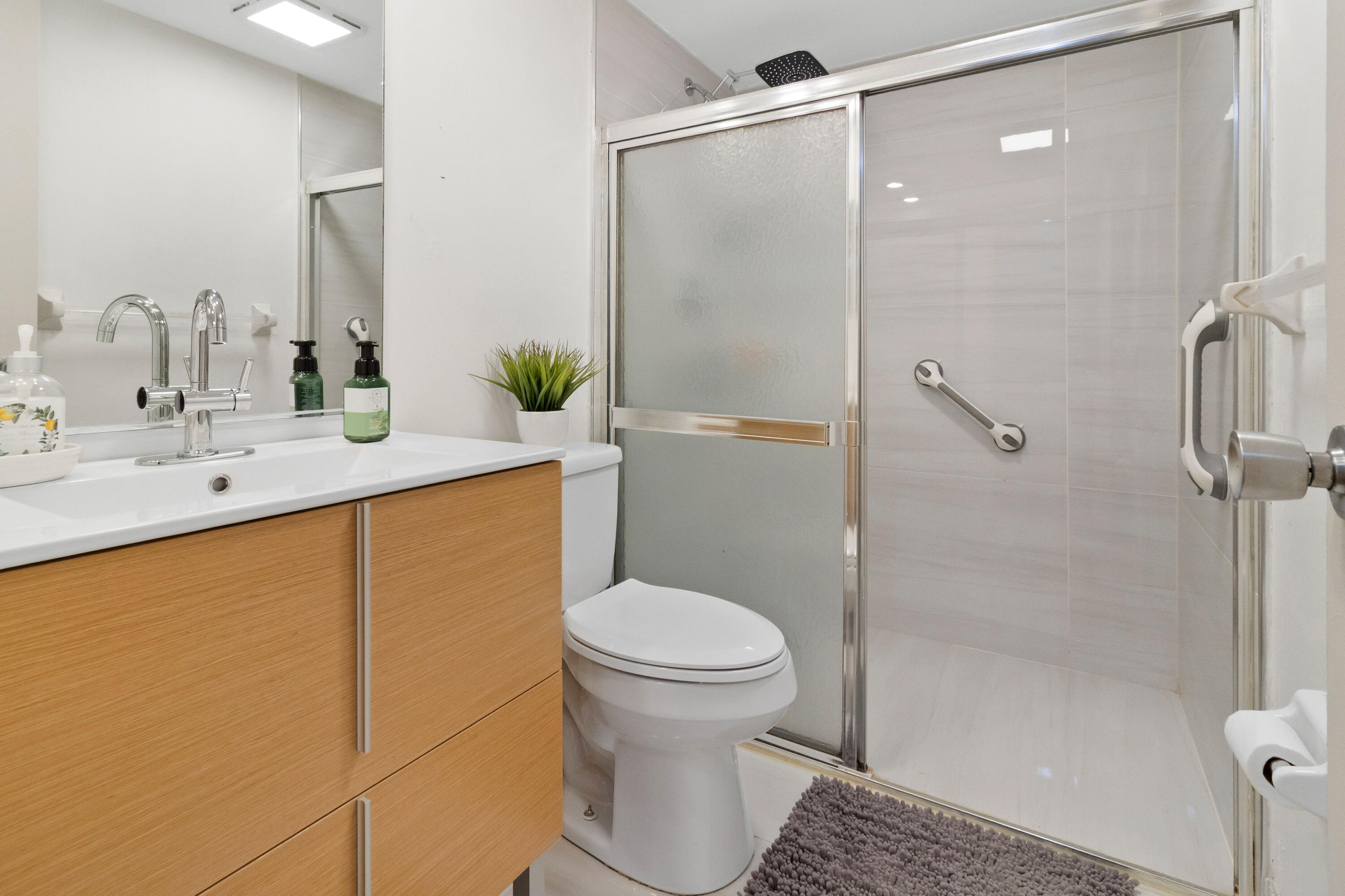 NO 117 PALM-AIRE COUNTRY CLUB - Residential