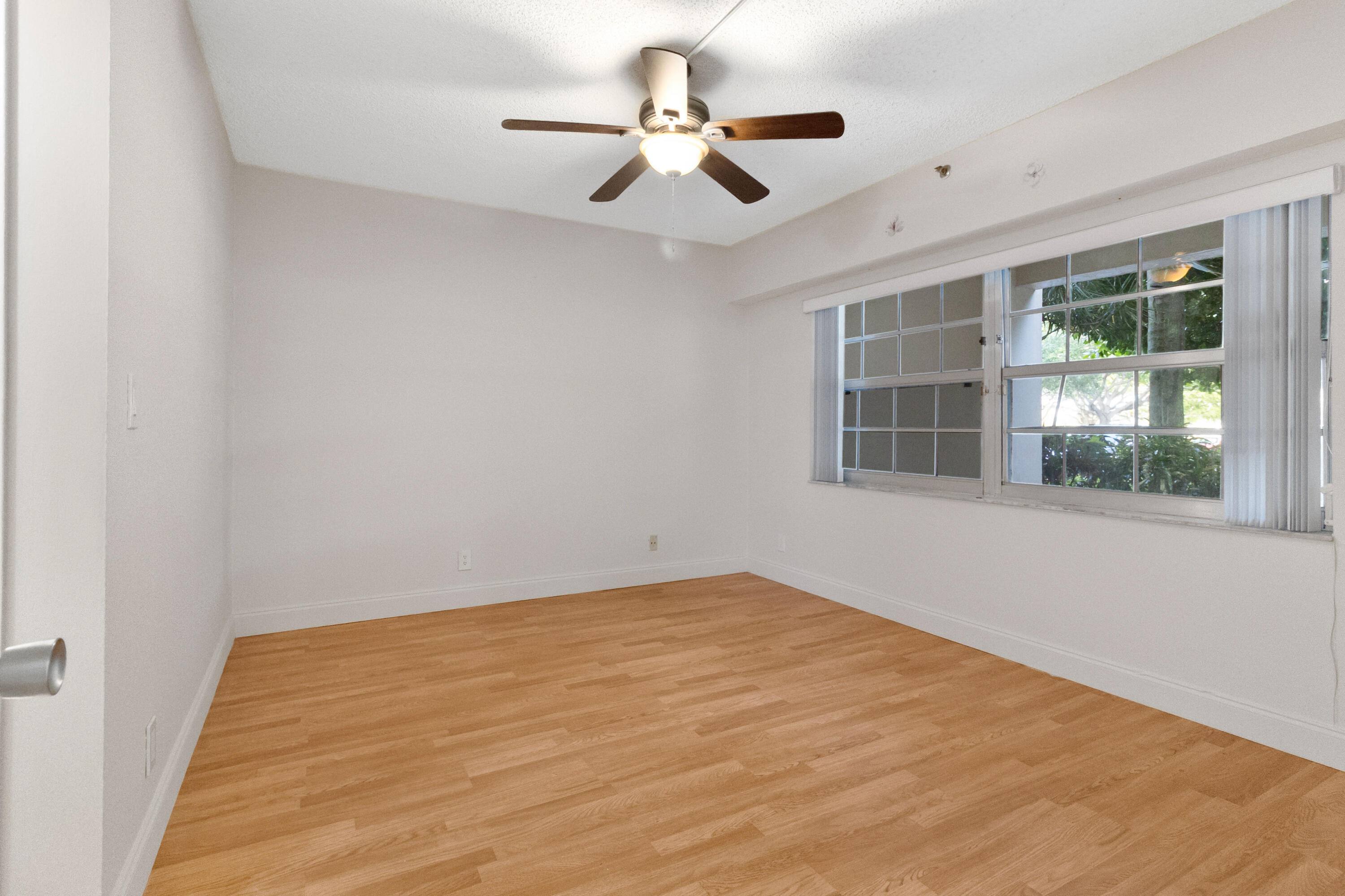 NO 117 PALM-AIRE COUNTRY CLUB - Residential