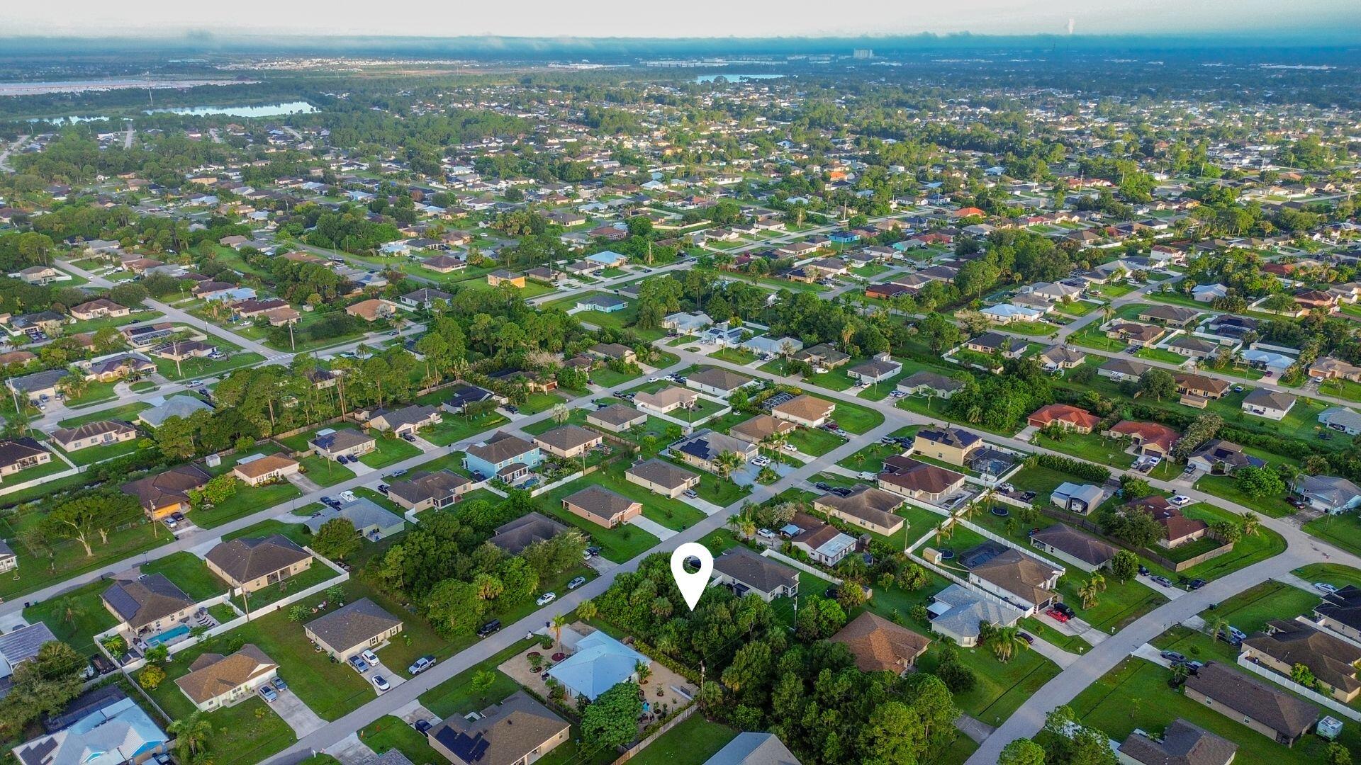 3741 SW SWOPE Street, Port St Lucie, FL, 34953/$169,000 4 3741 SW SWOPE Street