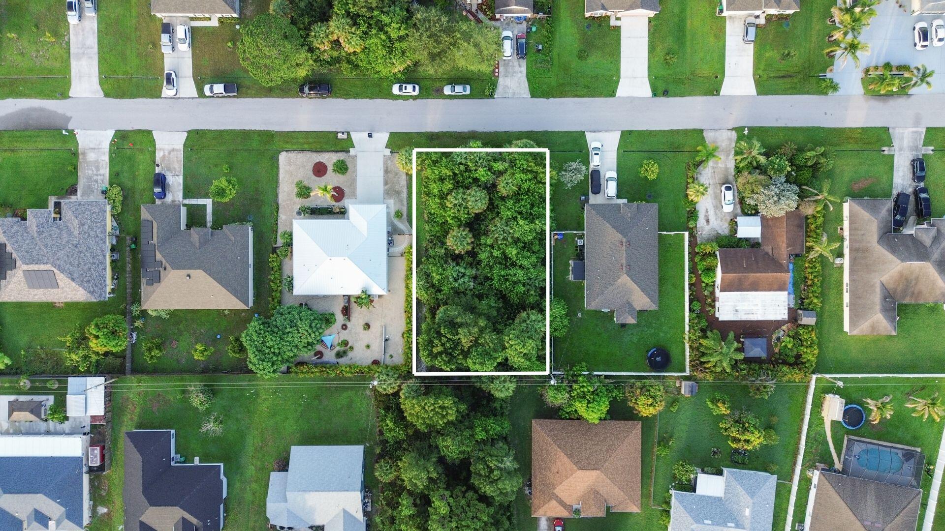3741 SW SWOPE Street, Port St Lucie, FL, 34953/$169,000 1 3741 SW SWOPE Street