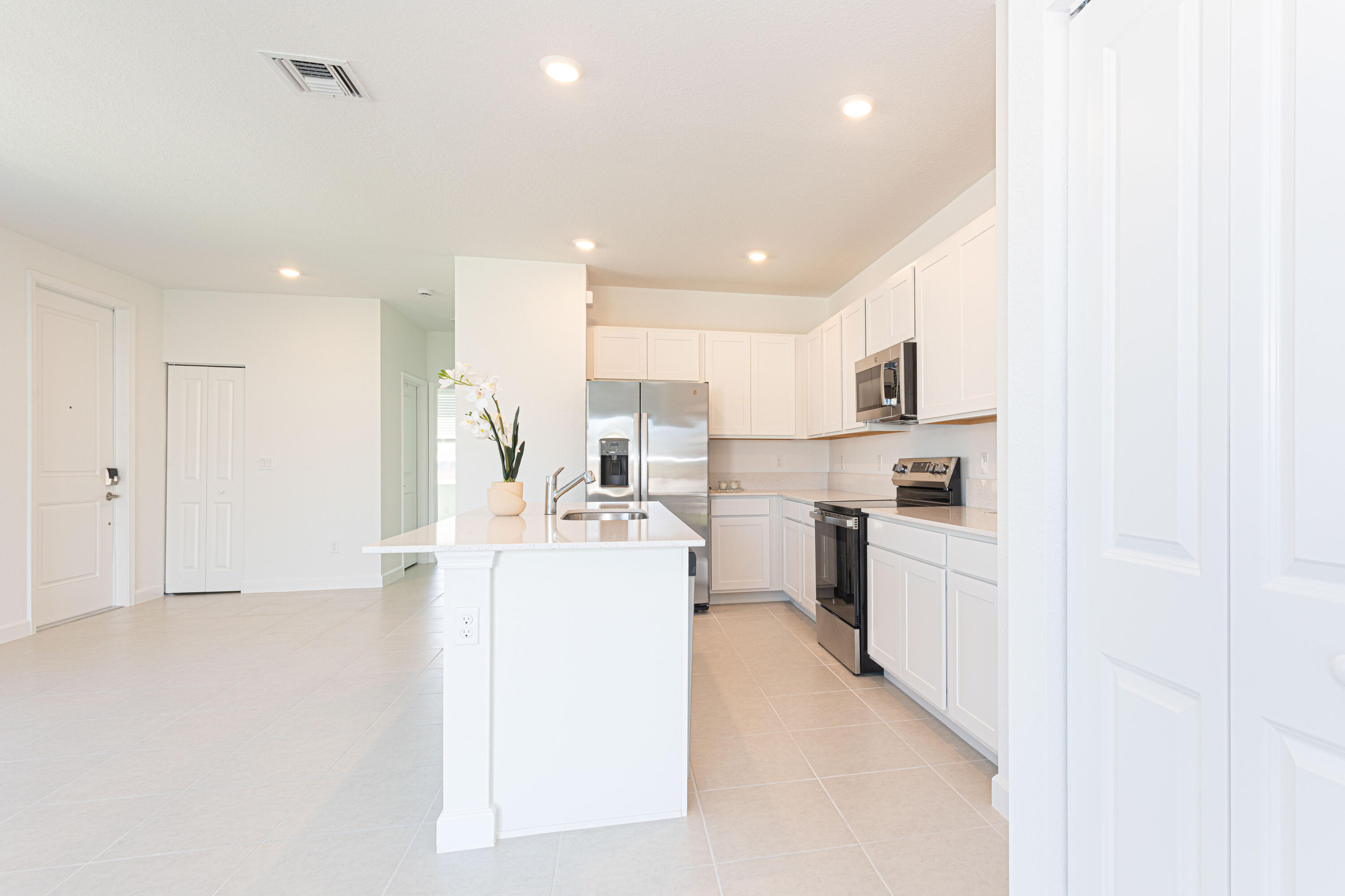 VERANDA PLAT NO. 9 - Residential Lease