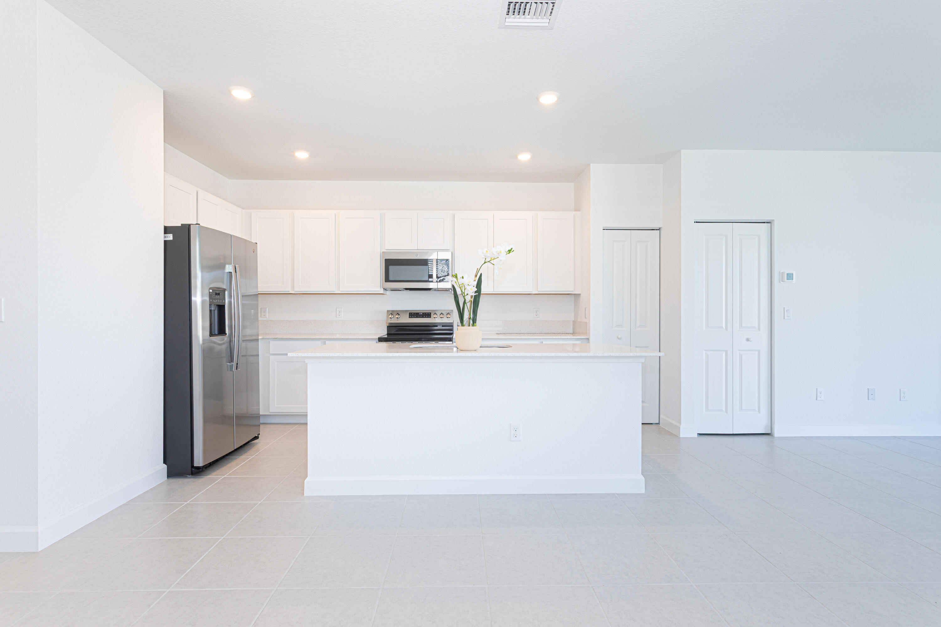 VERANDA PLAT NO. 9 - Residential Lease