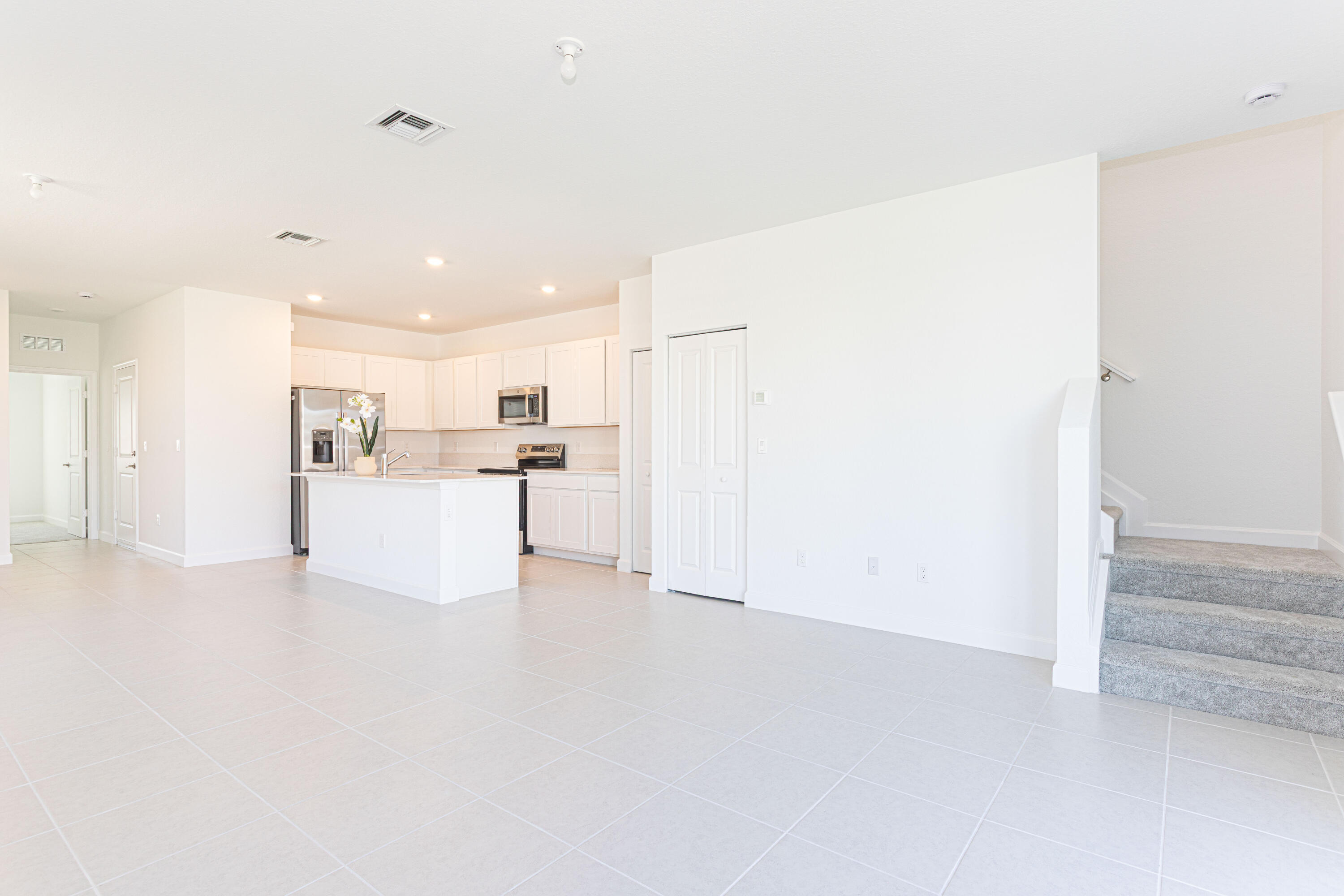 VERANDA PLAT NO. 9 - Residential Lease