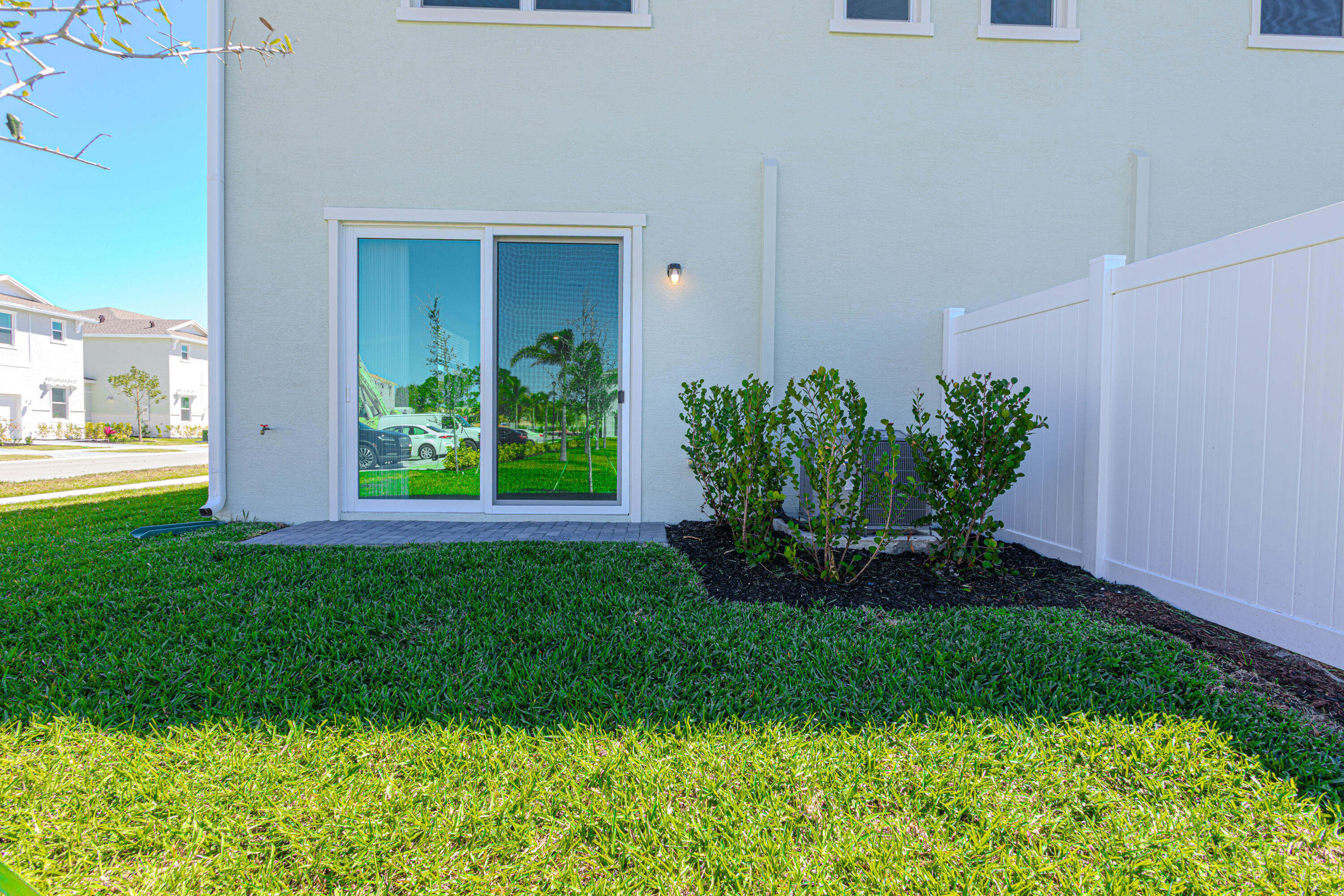 VERANDA PLAT NO. 9 - Residential Lease