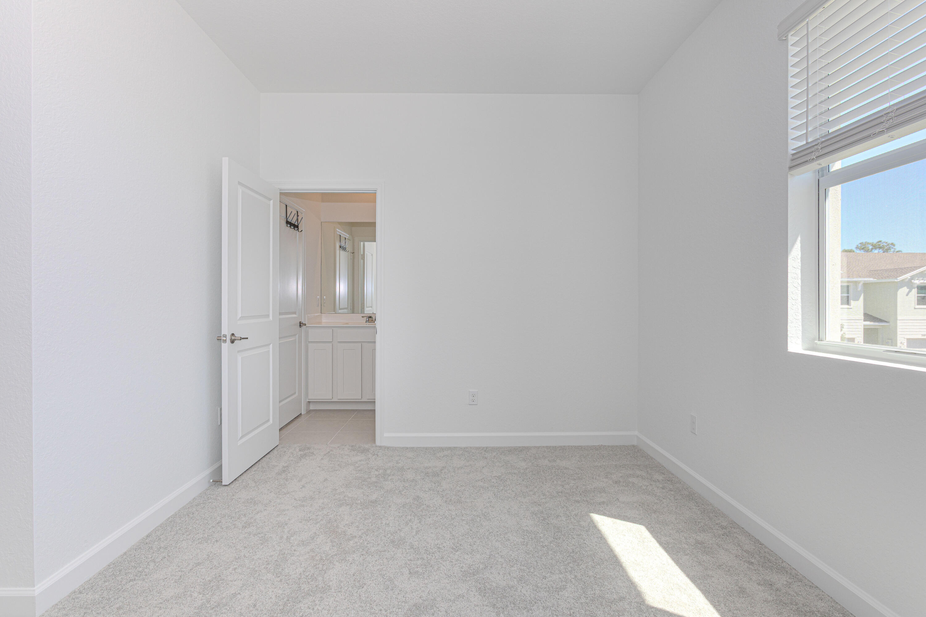 VERANDA PLAT NO. 9 - Residential Lease