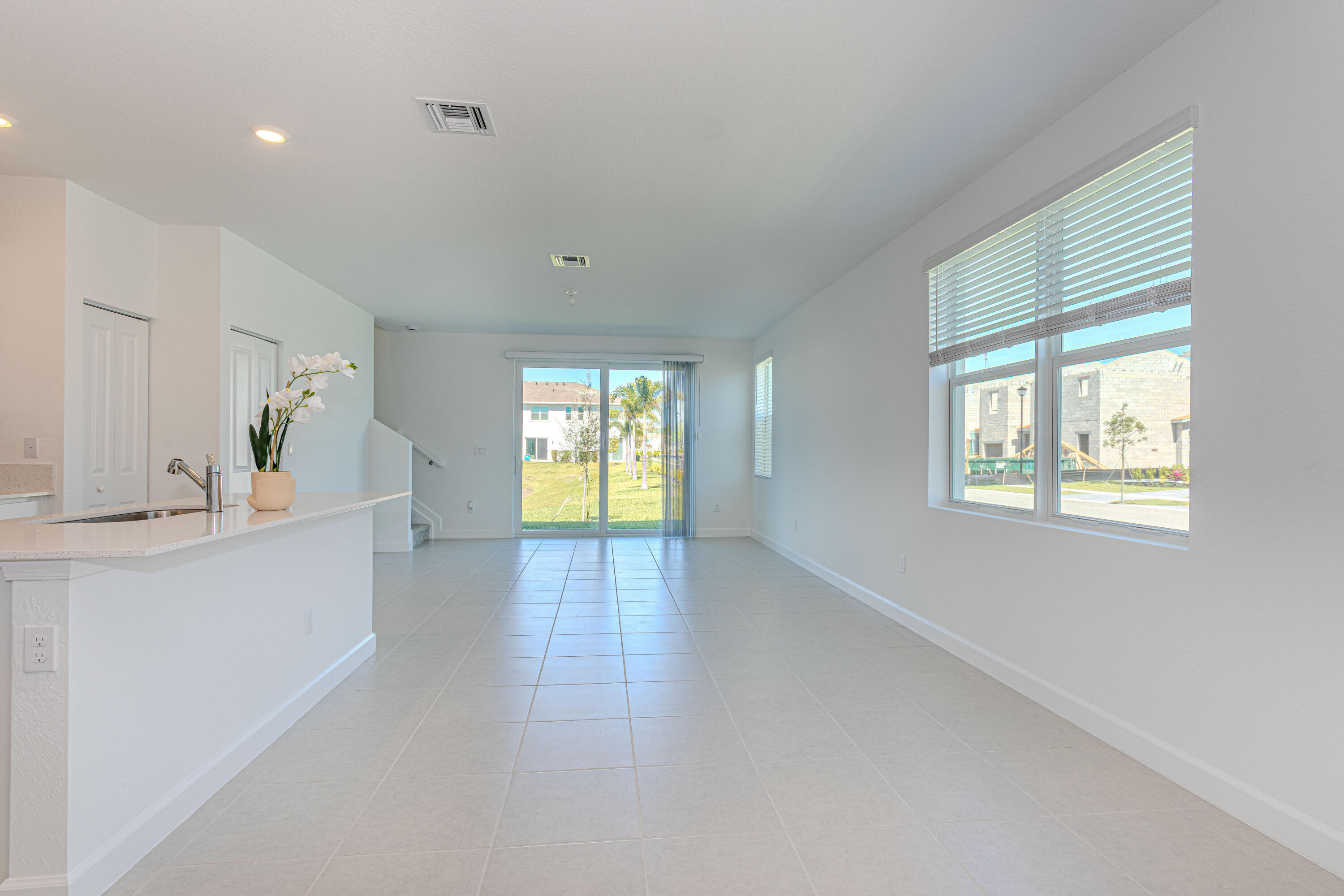 VERANDA PLAT NO. 9 - Residential Lease