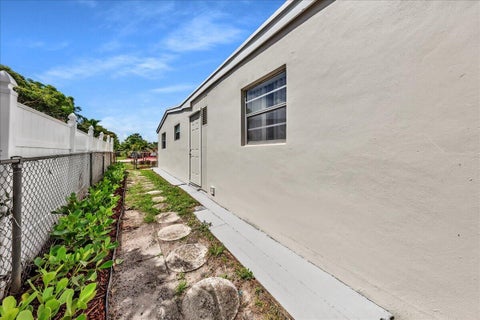 Tiny photo for 6311 SW 2ND Street, Margate, FL 33068 (MLS # B26090056)
