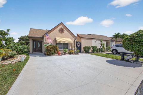 Photo of 11154 Curry Drive, Palm Beach Gardens, FL 33418 (MLS # R11134353)