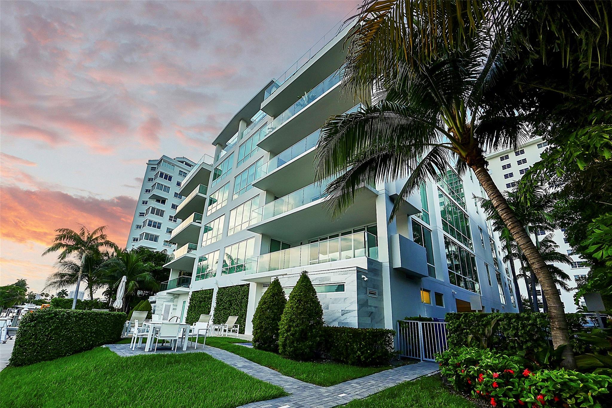 353 SUNSET - Residential