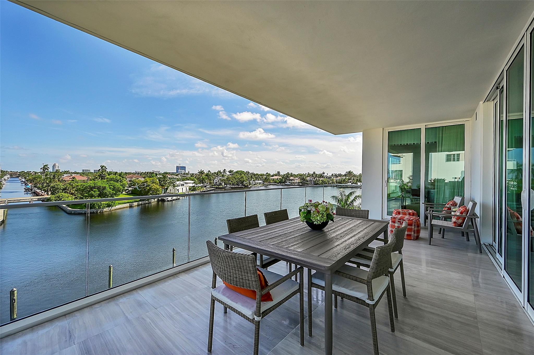 353 SUNSET - Residential