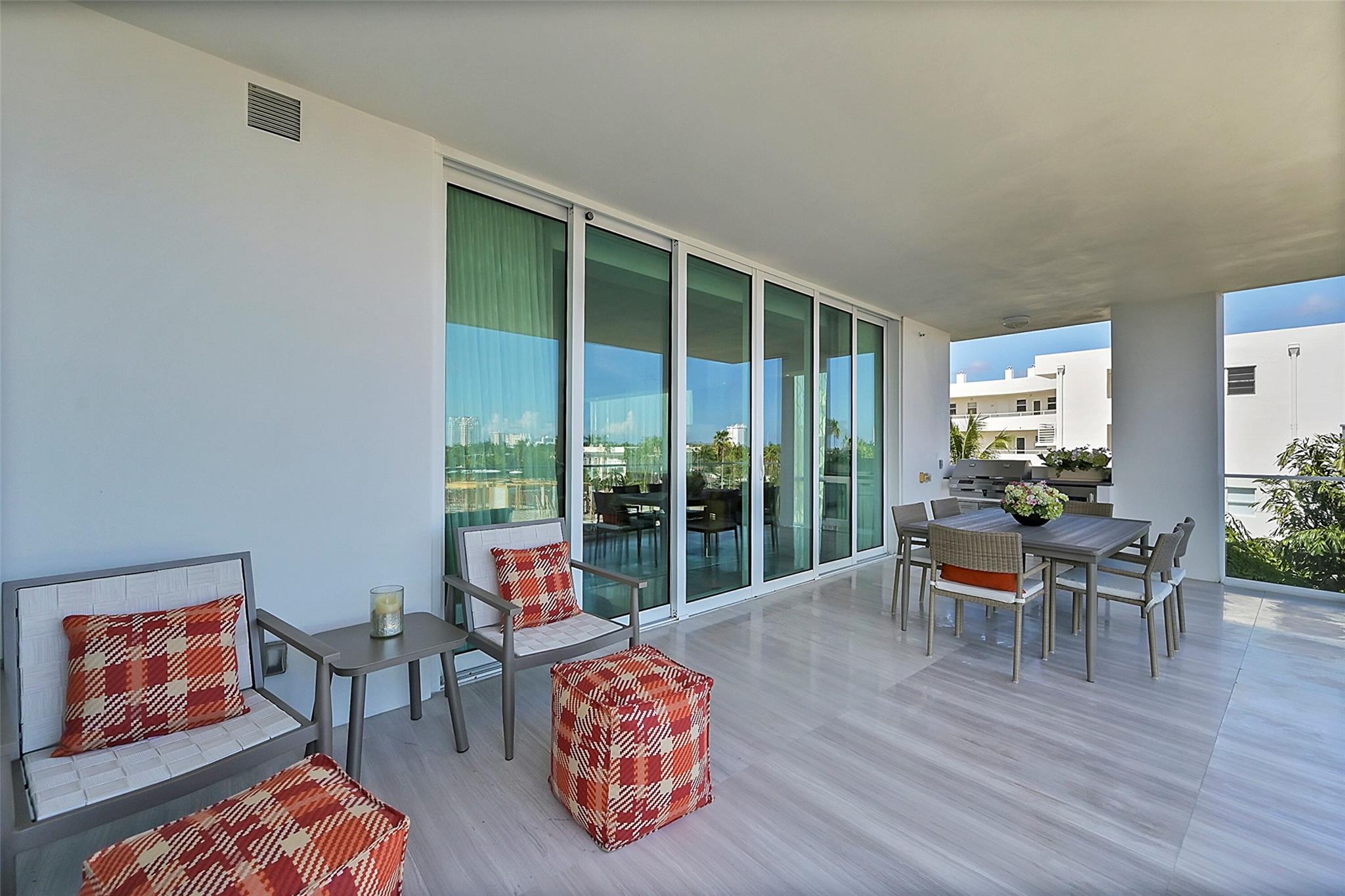 353 SUNSET - Residential