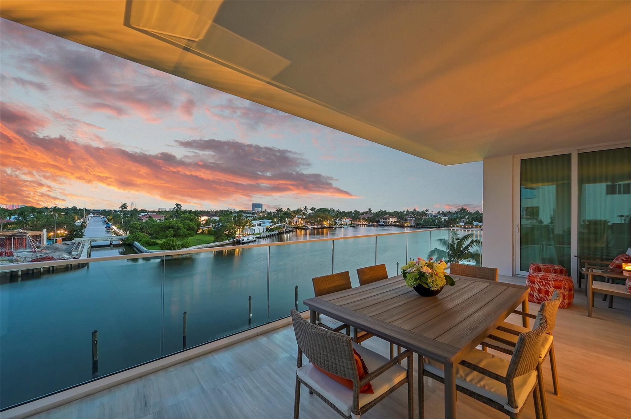 353 SUNSET - Residential