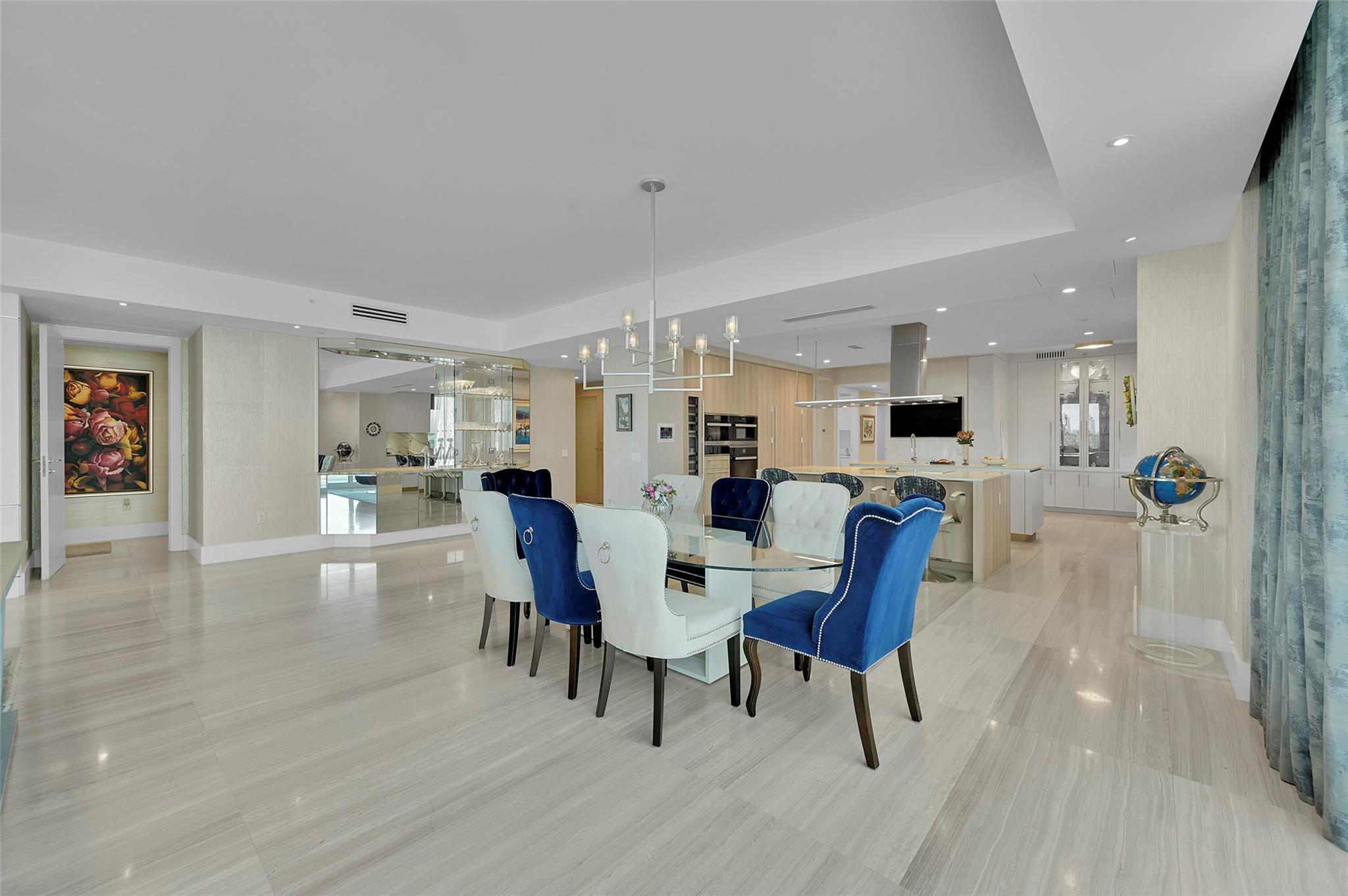 353 SUNSET - Residential