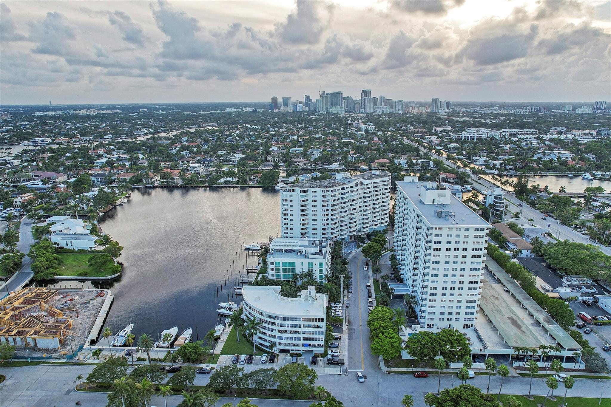 353 SUNSET - Residential