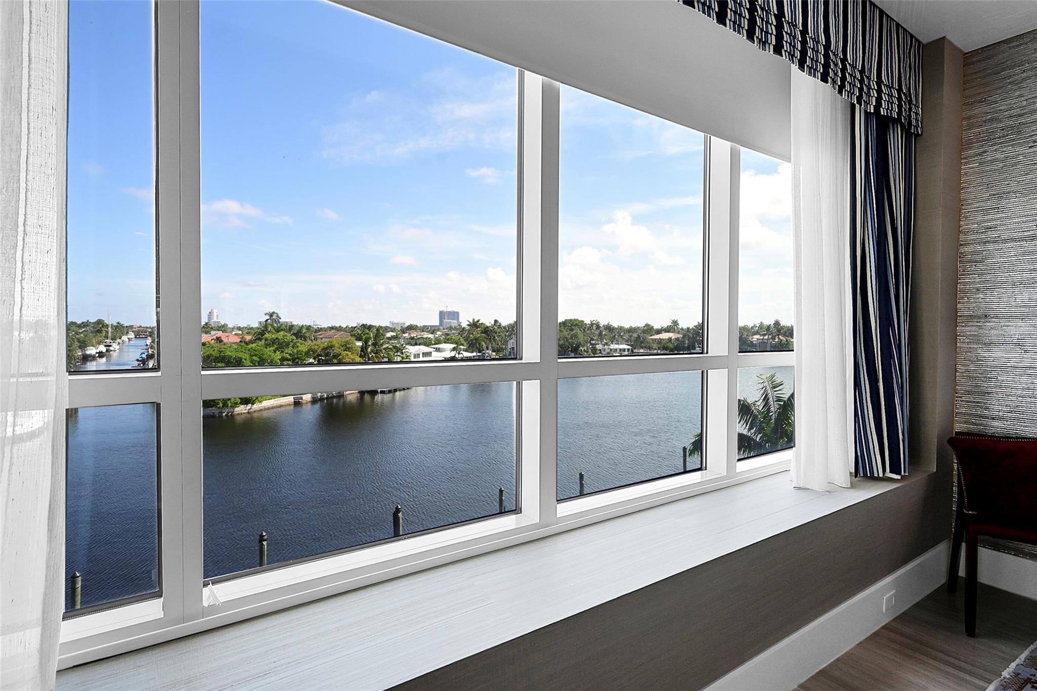 353 SUNSET - Residential