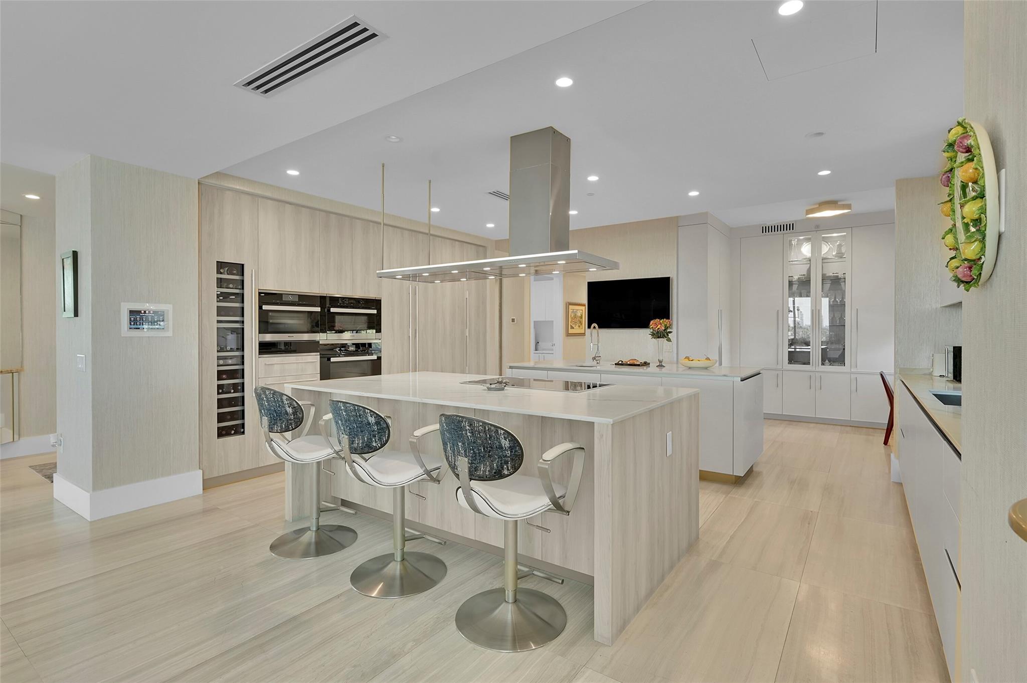 353 SUNSET - Residential