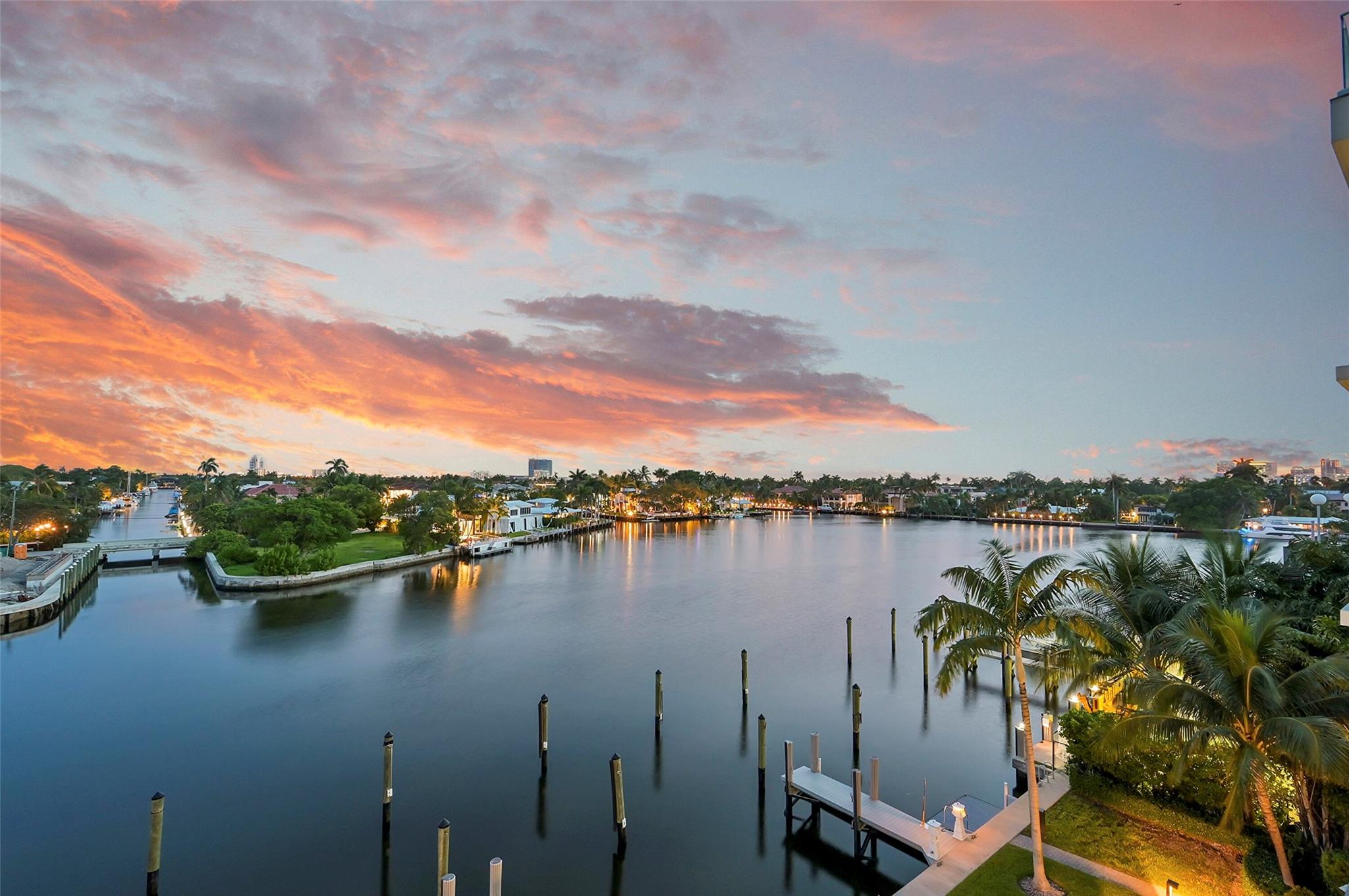 353 SUNSET - Residential