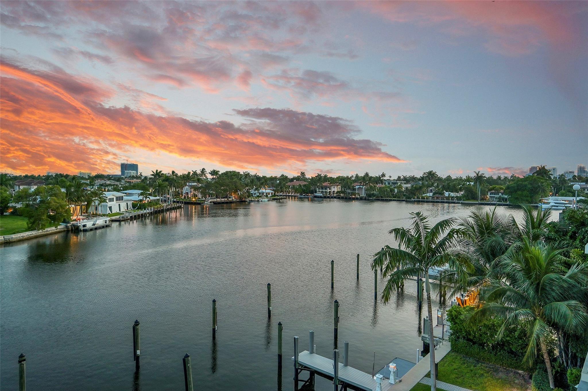 353 SUNSET - Residential