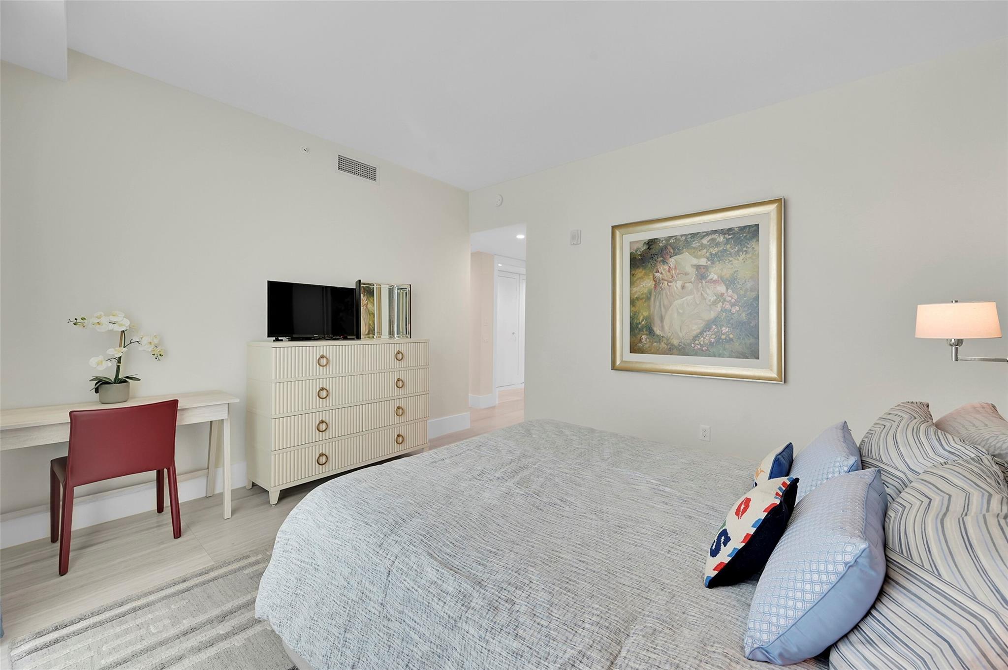 353 SUNSET - Residential