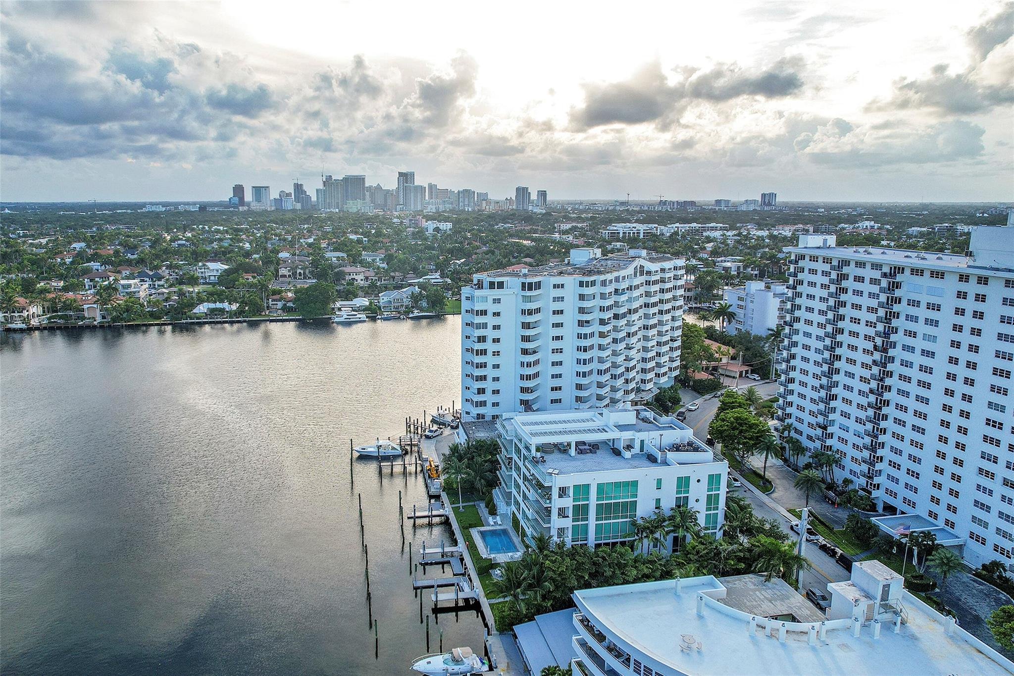 353 SUNSET - Residential