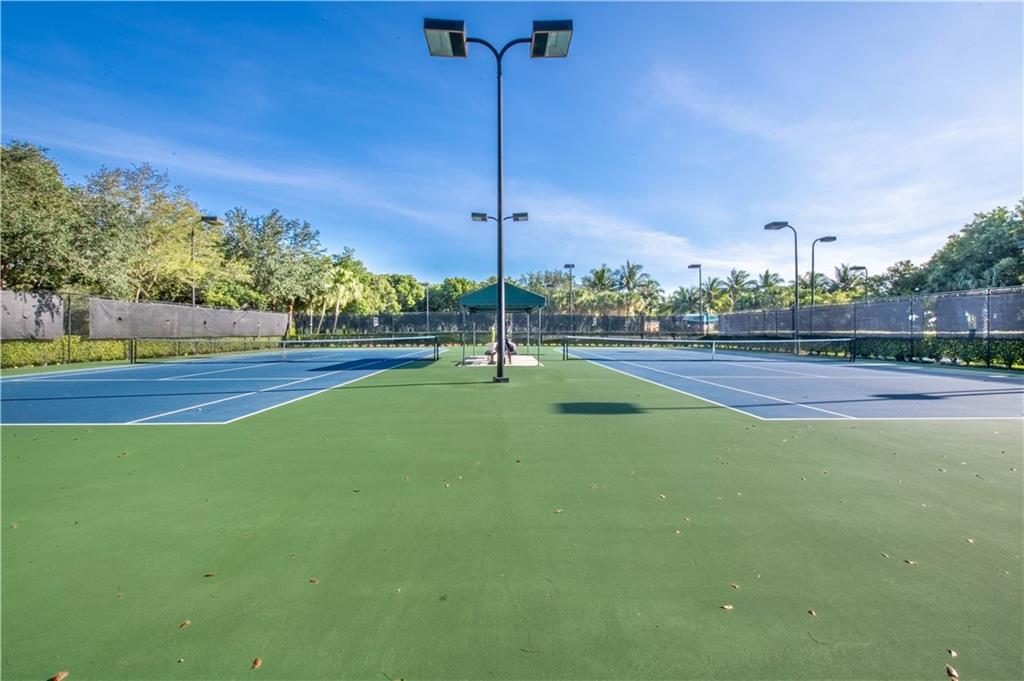 Riviera Isles II 170-53 B - Residential