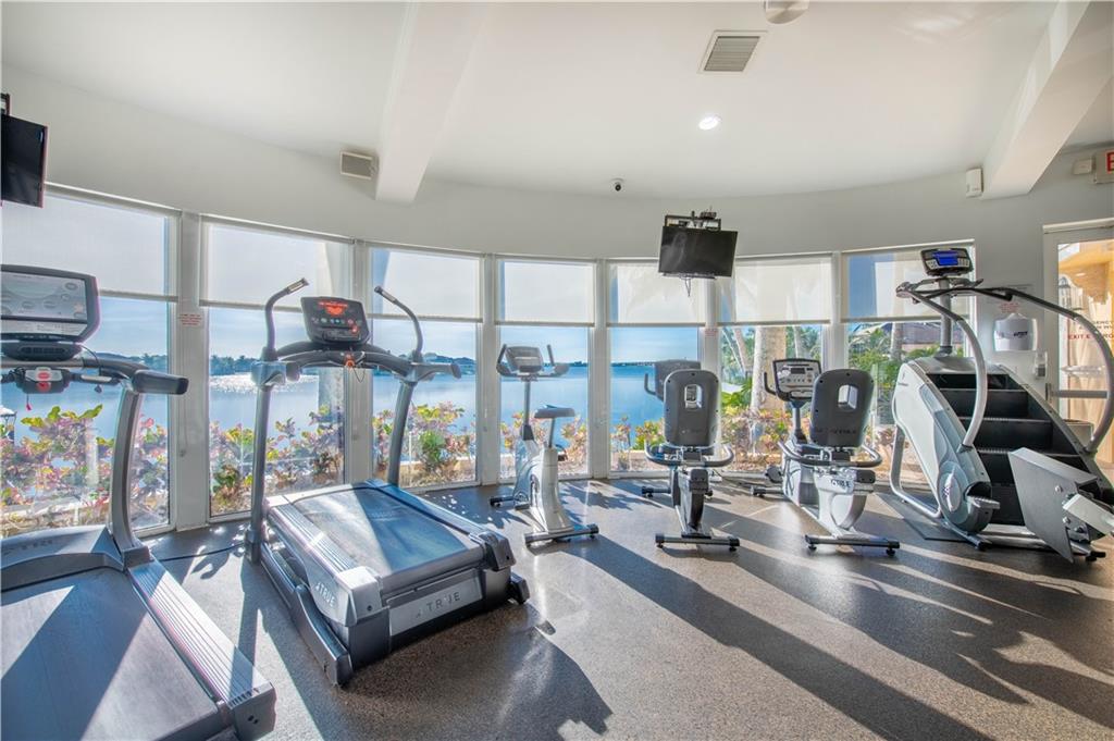 Riviera Isles II 170-53 B - Residential