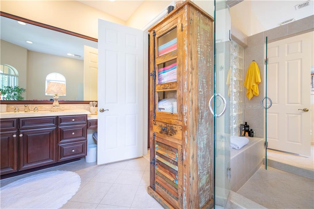 Riviera Isles II 170-53 B - Residential