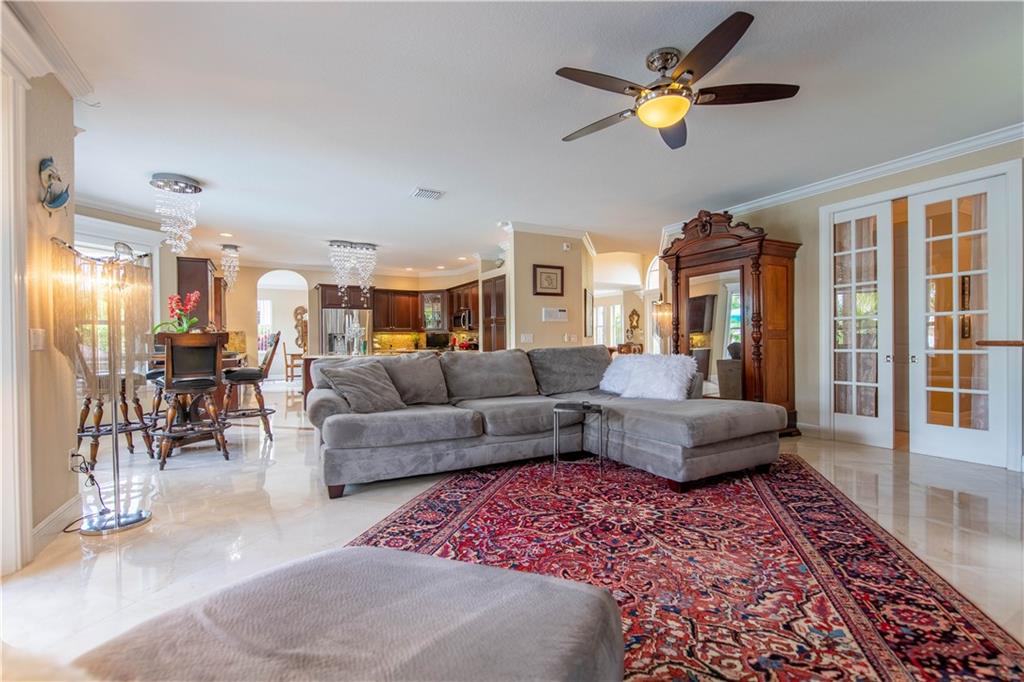 Riviera Isles II 170-53 B - Residential