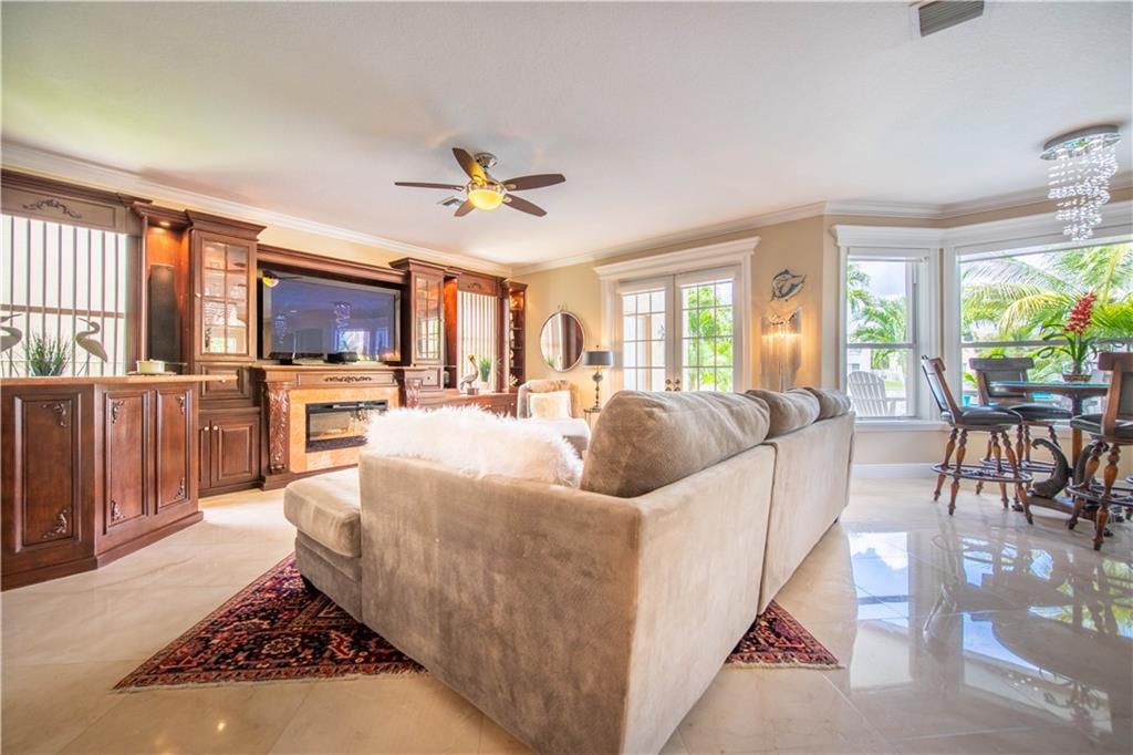 Riviera Isles II 170-53 B - Residential