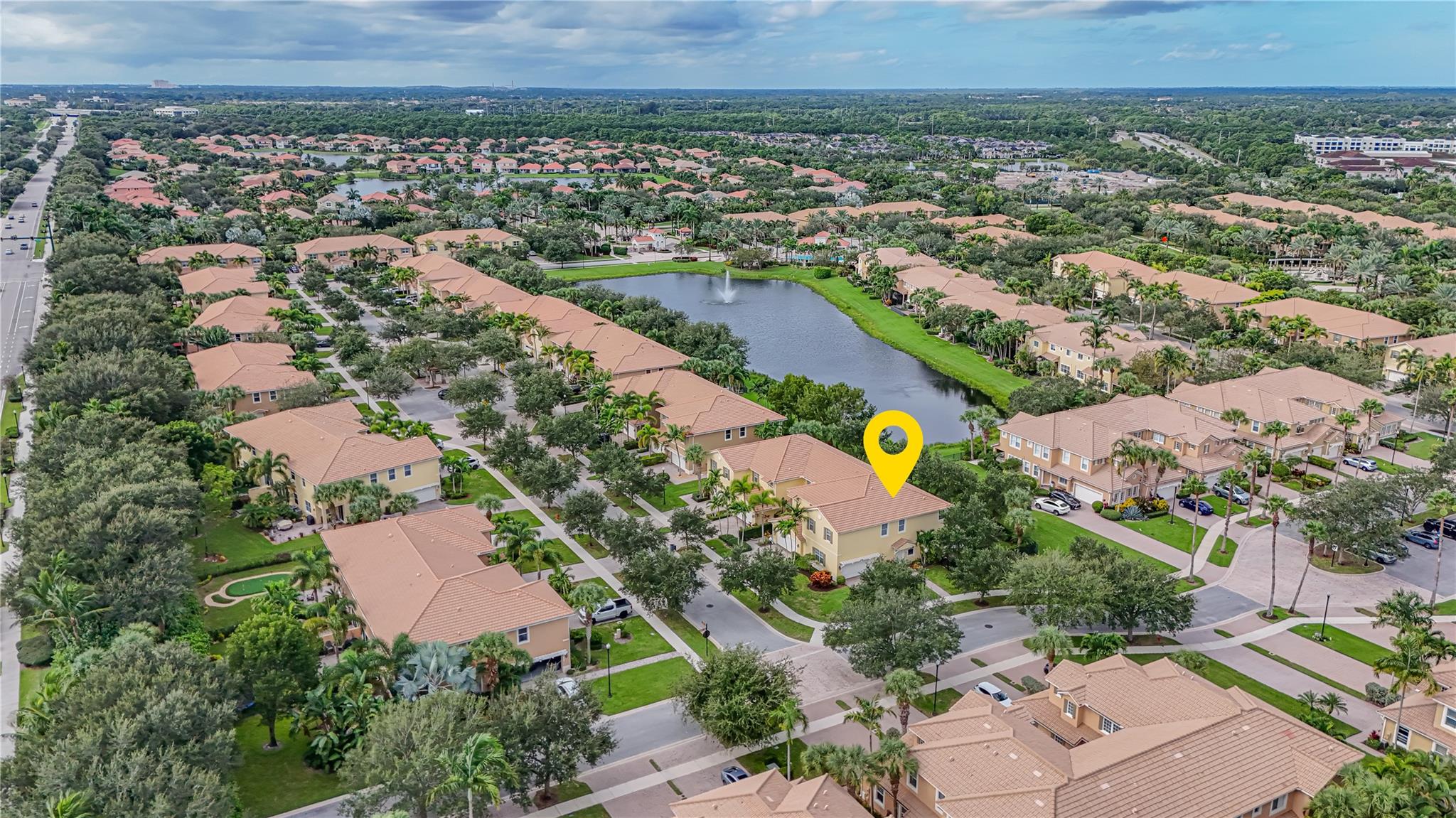 4652 Cadiz Cir