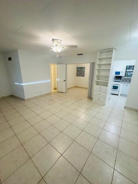 BANYAN TREE VILLAGE CONDO - Residential Lease