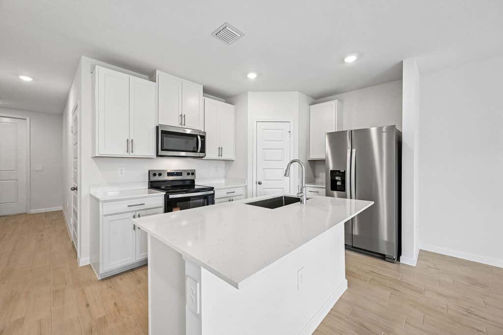 Photo of 646 Salisbury Circle, Fort Pierce, FL 34982 (MLS # B26068593)