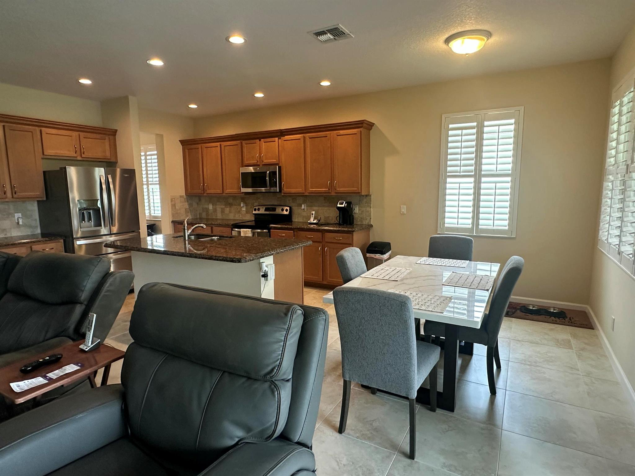 11922 SW Crestwood Circle, Port St Lucie, FL, 34987/$415,000 4 11922 SW Crestwood Circle