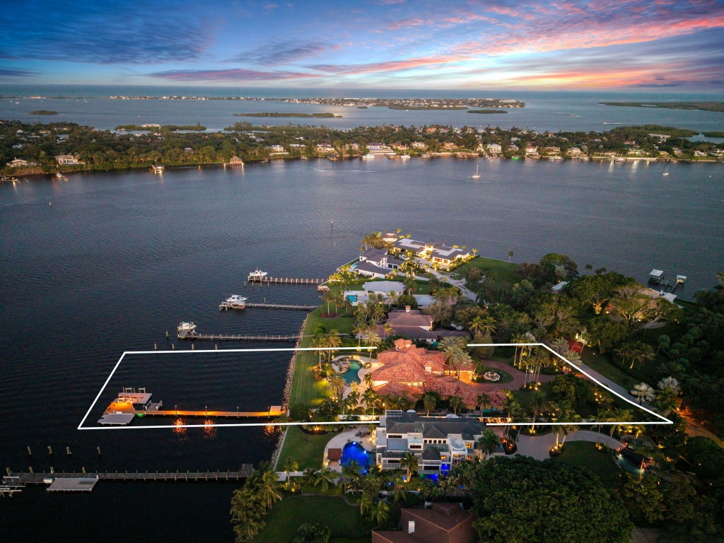 Photo of 4089 SE OLD SAINT LUCIE Boulevard, Stuart, FL 34996 (MLS # B26083320)