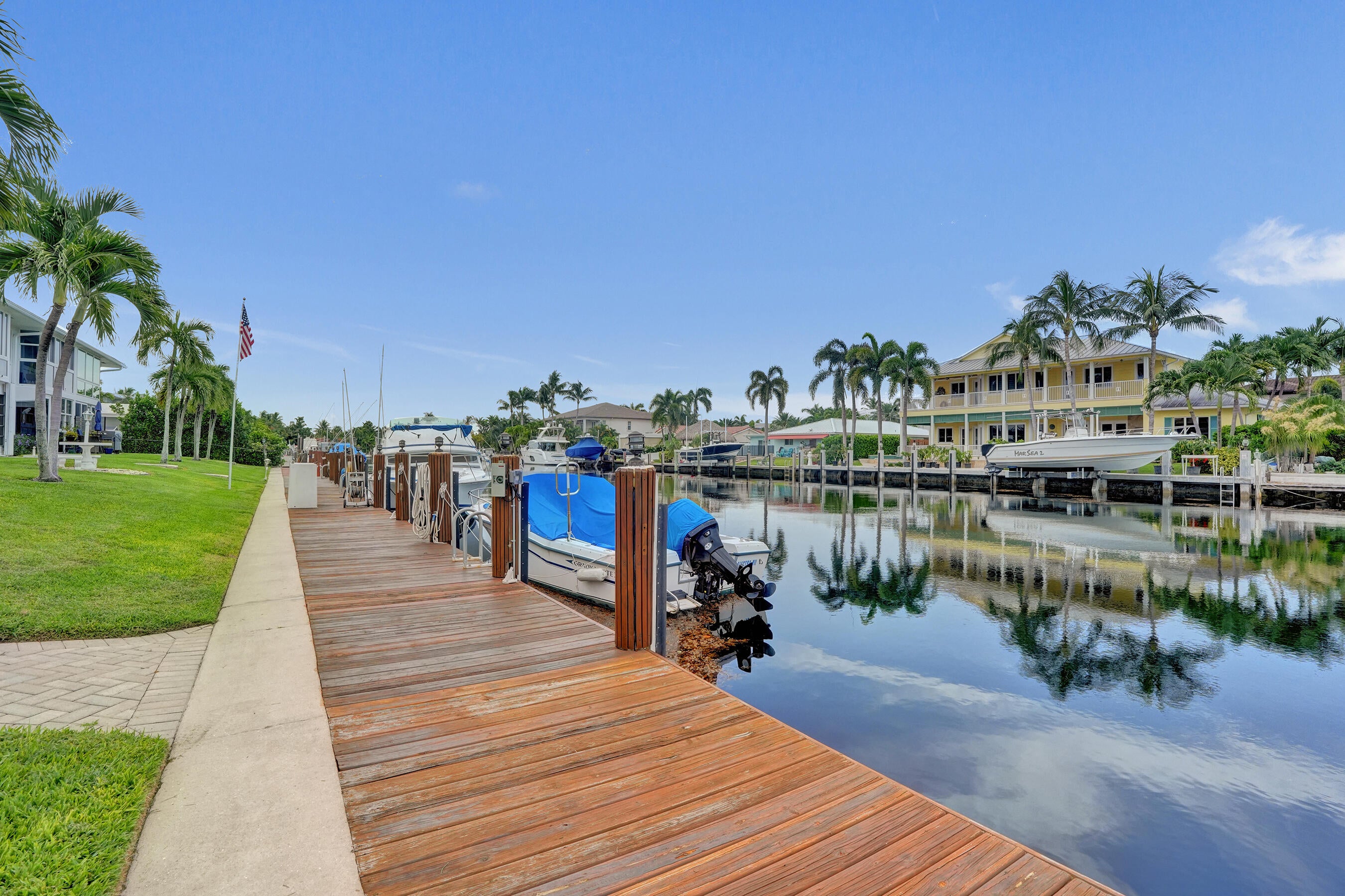 2400 NE 36th Street 10