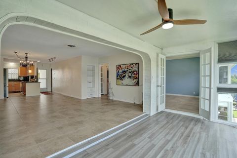 Tiny photo for 2400 NE 36th Street #10, Lighthouse Point, FL 33064 (MLS # B26053907)