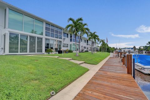 Tiny photo for 2400 NE 36th Street #10, Lighthouse Point, FL 33064 (MLS # B26053907)