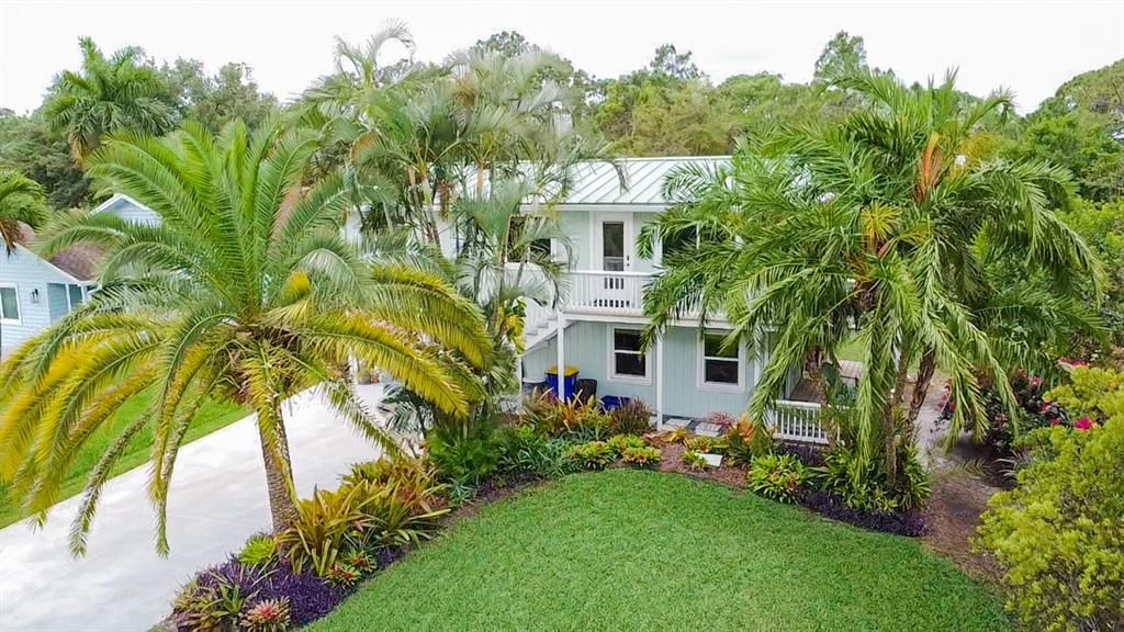 Photo of 6244 SE Vista Avenue, Stuart, FL 34997 (MLS # R10881695)