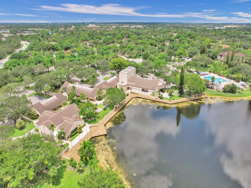 BAYWOOD VILLAGE II-C CONDO - Residential