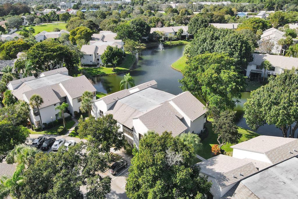 BAYWOOD VILLAGE II-C CONDO - Residential