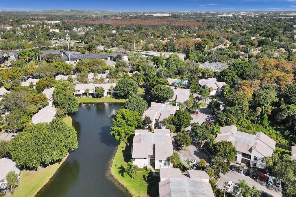 BAYWOOD VILLAGE II-C CONDO - Residential