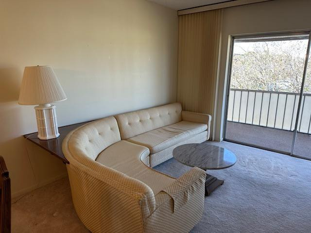 ORIOLE GARDENS - Residential