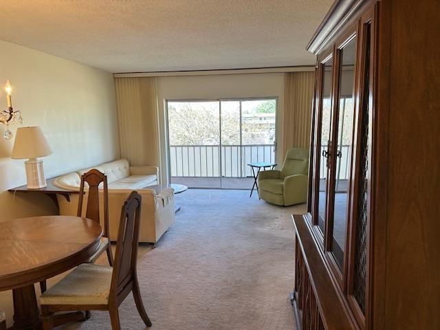 ORIOLE GARDENS - Residential