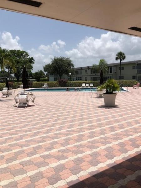 ORIOLE GARDENS - Residential