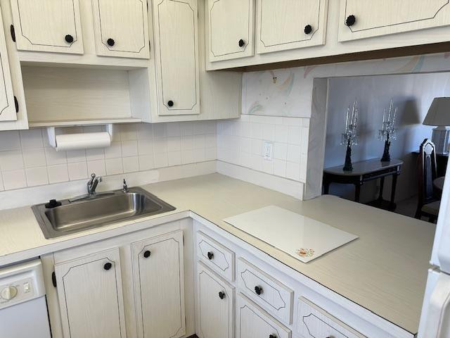 ORIOLE GARDENS - Residential