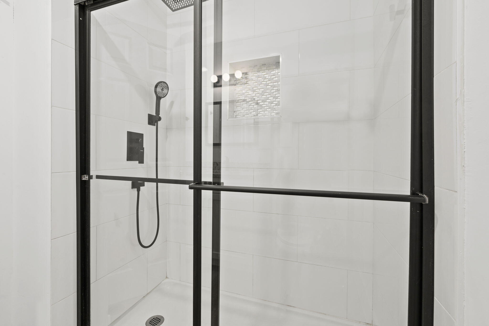 ALAMANDA VISTA - Residential